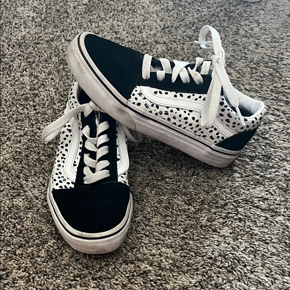 Black and White Polka Dot Sneakers kids size 2